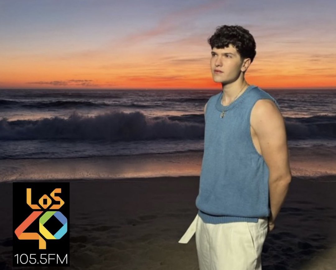 vrichis's tweet photo. ¡Domingo por la tarde y el apoyo diario cruza el charco con más fuerza que nunca! Queremos el debut en lista. 🎶🇦🇷

@los40ar ¡mi voto diario para que Rayito de Luz de javicrespo y Paula Koops logre entrar en el #Del40al1! 🔥🚀 https://t.co/9gbnqh7JBU