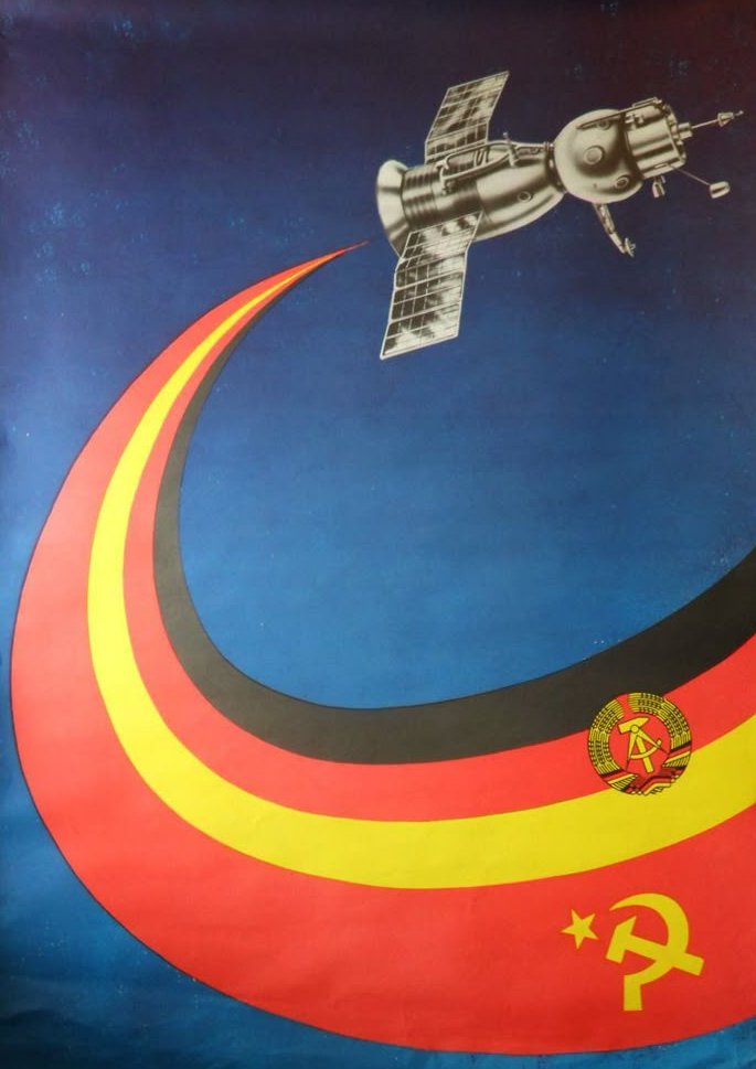 eastblocvisuals's tweet photo. Poster celebrating the Soyuz 31 mission, which featured the first German cosmonaut, Sigmund Jähn, alongside Soviet cosmonaut Valery Bykovsky, 1978. https://t.co/M5QN0zRPhd