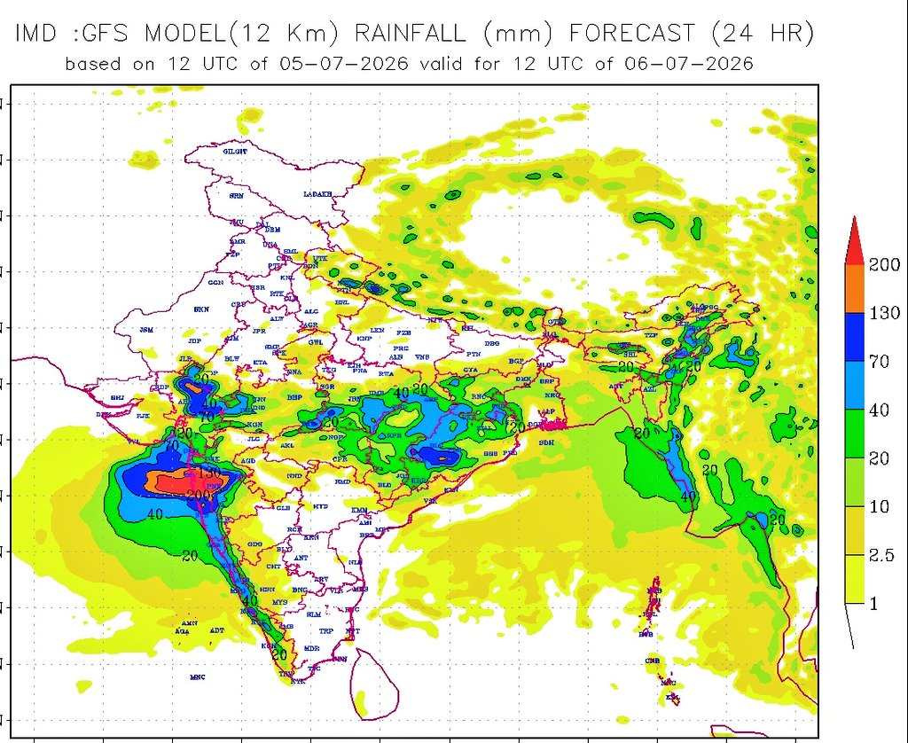 Hosalikar_KS's tweet photo. 5 July, IMD model guidance for rainfall for 24 hrs (5.30pm; 5/7 to 5.30pm; 6/7) 
Possibility of heavy to very heavy rainfall with extremely hvy rainfall at isolated places over parts of North Konkan including parts of ghat areas of Pune arnd
S konkan could be mod to heavy. https://t.co/ierwnXQxnL