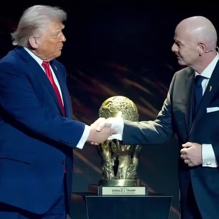 TransferMerkez's tweet photo. 🚨 ABD'de 1 maçlık kırmızı kart cezası ertelenen Folarin Balogun, son 16 turunda Belçika'ya karşı oynayabilecek.

Donald Trump: FIFA'ya doğru olanı yaptıkları ve büyük bir haksızlığı tersine çevirdikleri için teşekkür ediyorum. https://t.co/kiiPvJaaCx