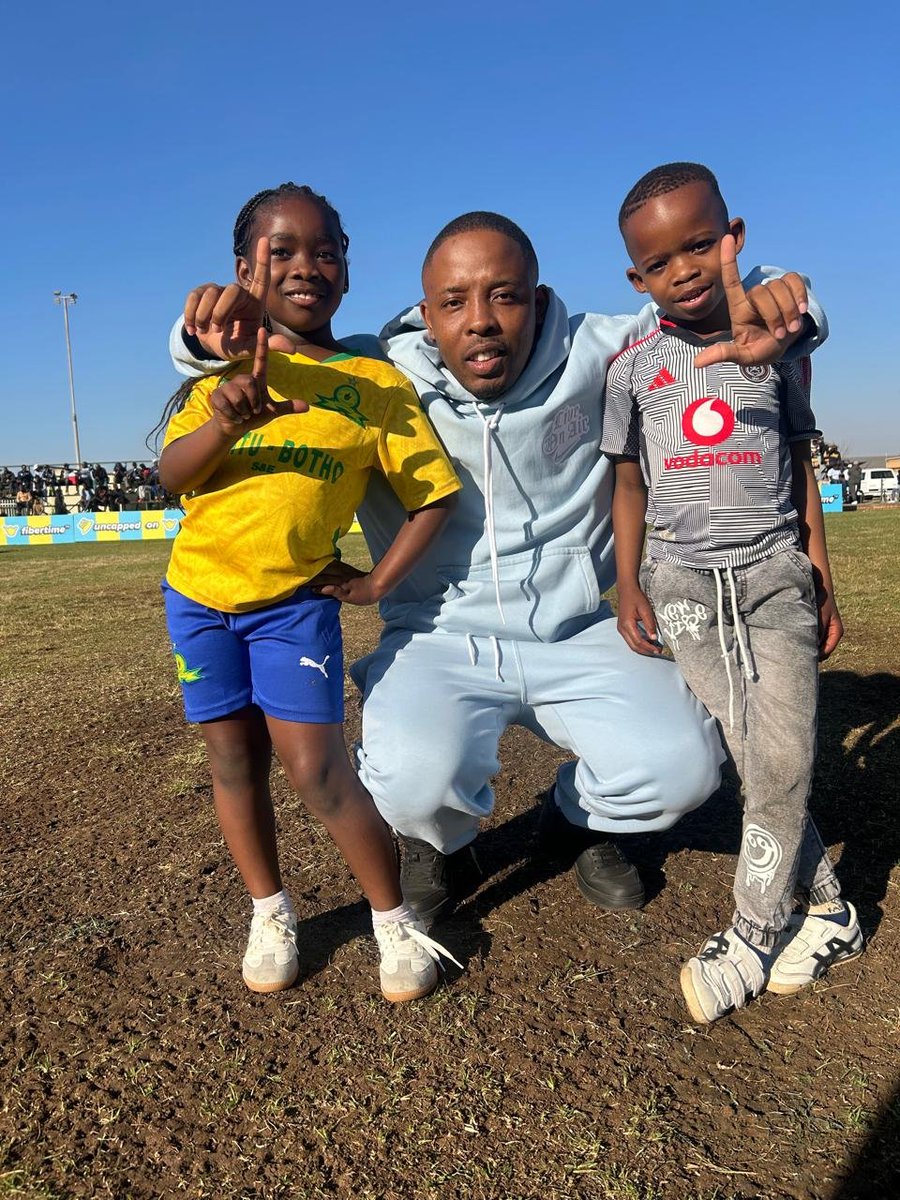 HigginsRapholo's tweet photo. Thank you for giving my nephews time to talk to you buddy.. They can't stop talking about you.. @dedrickshootsss https://t.co/FQIFZsmgYy