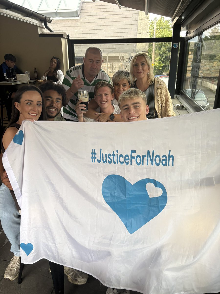 LucyQ1994's tweet photo. #week315
#justicefornoahtruthforfiona
#noahsarmy💙⚡️ https://t.co/TotZQWJw3c