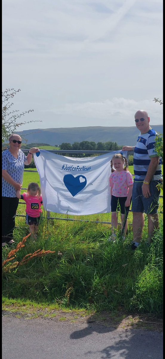LucyQ1994's tweet photo. #week315
#justicefornoahtruthforfiona
#noahsarmy💙⚡️ https://t.co/TotZQWJw3c