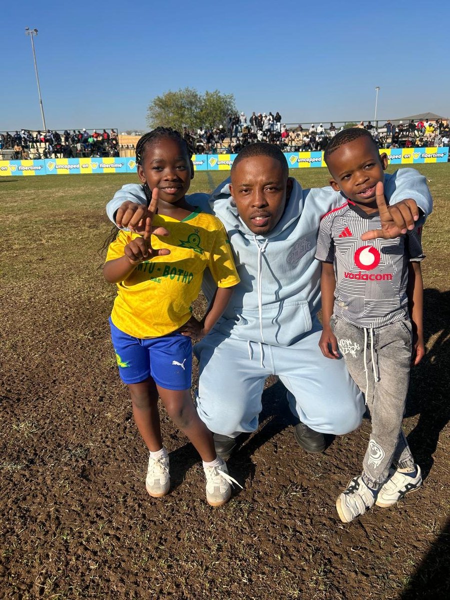 HigginsRapholo's tweet photo. Thank you for giving my nephews time to talk to you buddy.. They can't stop talking about you.. @dedrickshootsss https://t.co/FQIFZsmgYy