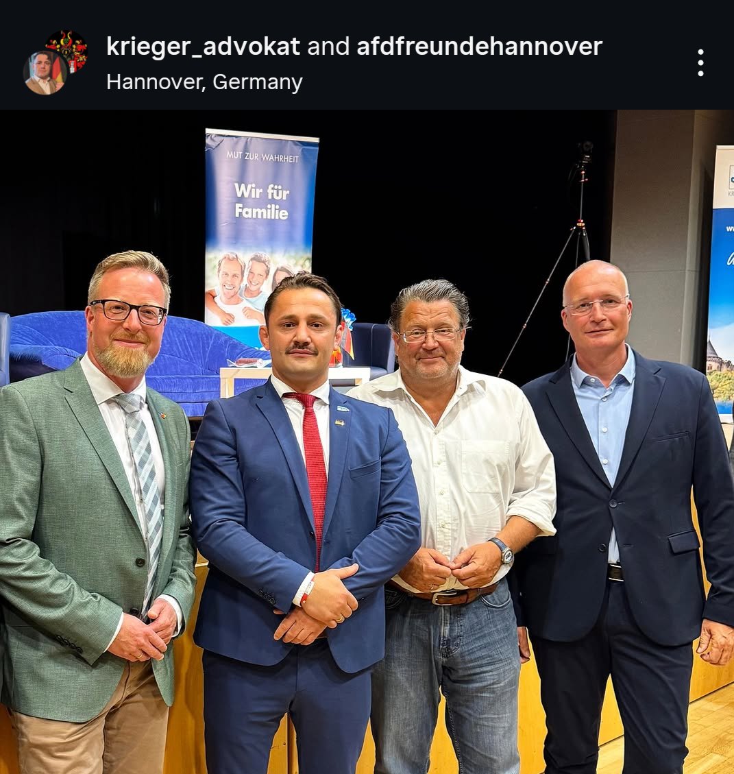 NiklasWenzel_'s tweet photo. @correctiv_org @BfV_Bund @DefenceU @SOF_UKR Außerdem: Auf mehreren Bildern ist er zusammen mit Abgeordneten der AfD bei offiziellen Parteiveranstaltungen zu sehen. https://t.co/V1gyZhjkSw