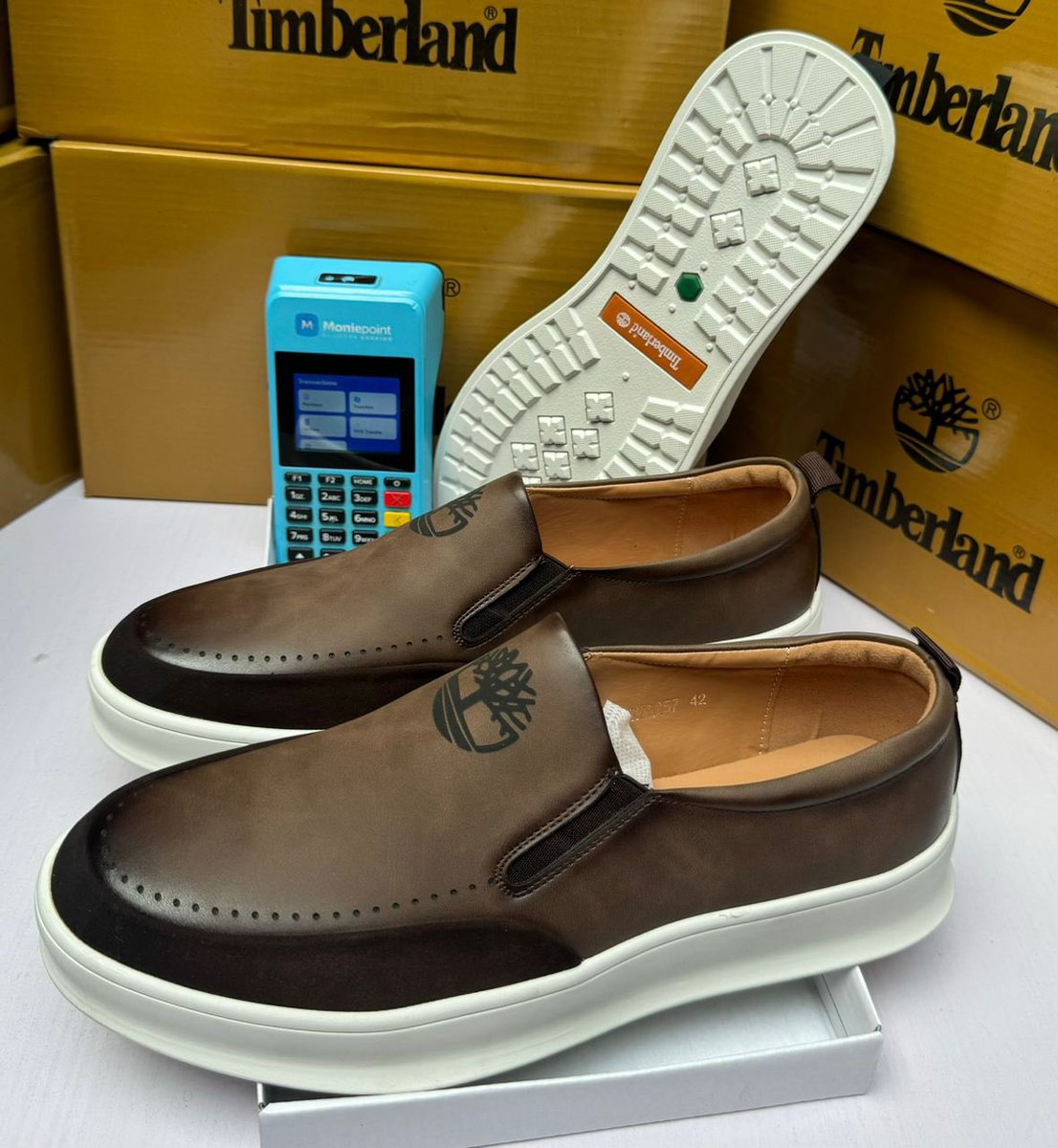dinero_crocs's tweet photo. + Casual shoes 

🏷️— N34,000

Location Kaduna—worldwide delivery.
WhatsApp: 08063769764 https://t.co/q8alOumkYX
