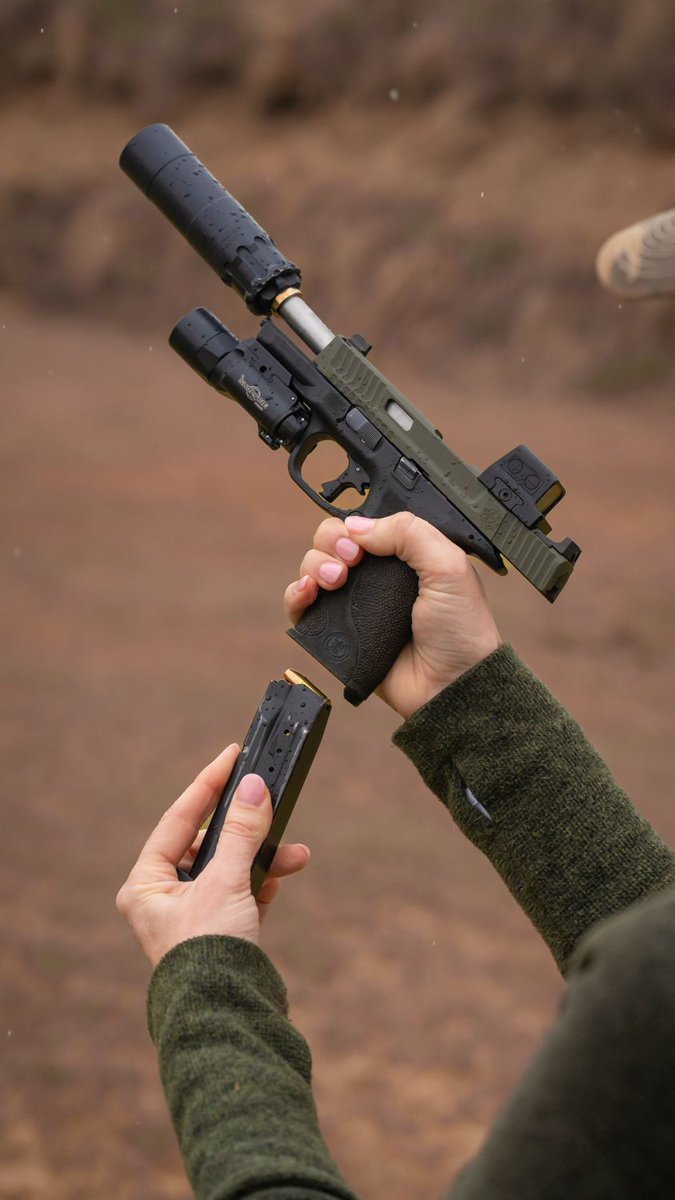 RuggedDesign's tweet photo. One can. Two lengths. 
Built for a whole lot of range time. 

The Obsidian9™ 
#LiveRugged #Obsidian9 https://t.co/6FZK10VTSV