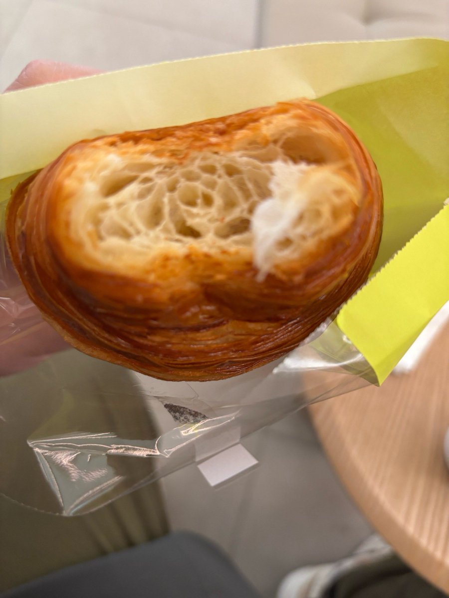 m169102m's tweet photo. Just pulled this warm, buttery croissant fresh from the oven—flaky layers and a perfect crumb, morning win unlocked ， https://t.co/C07Gf9gyI9
