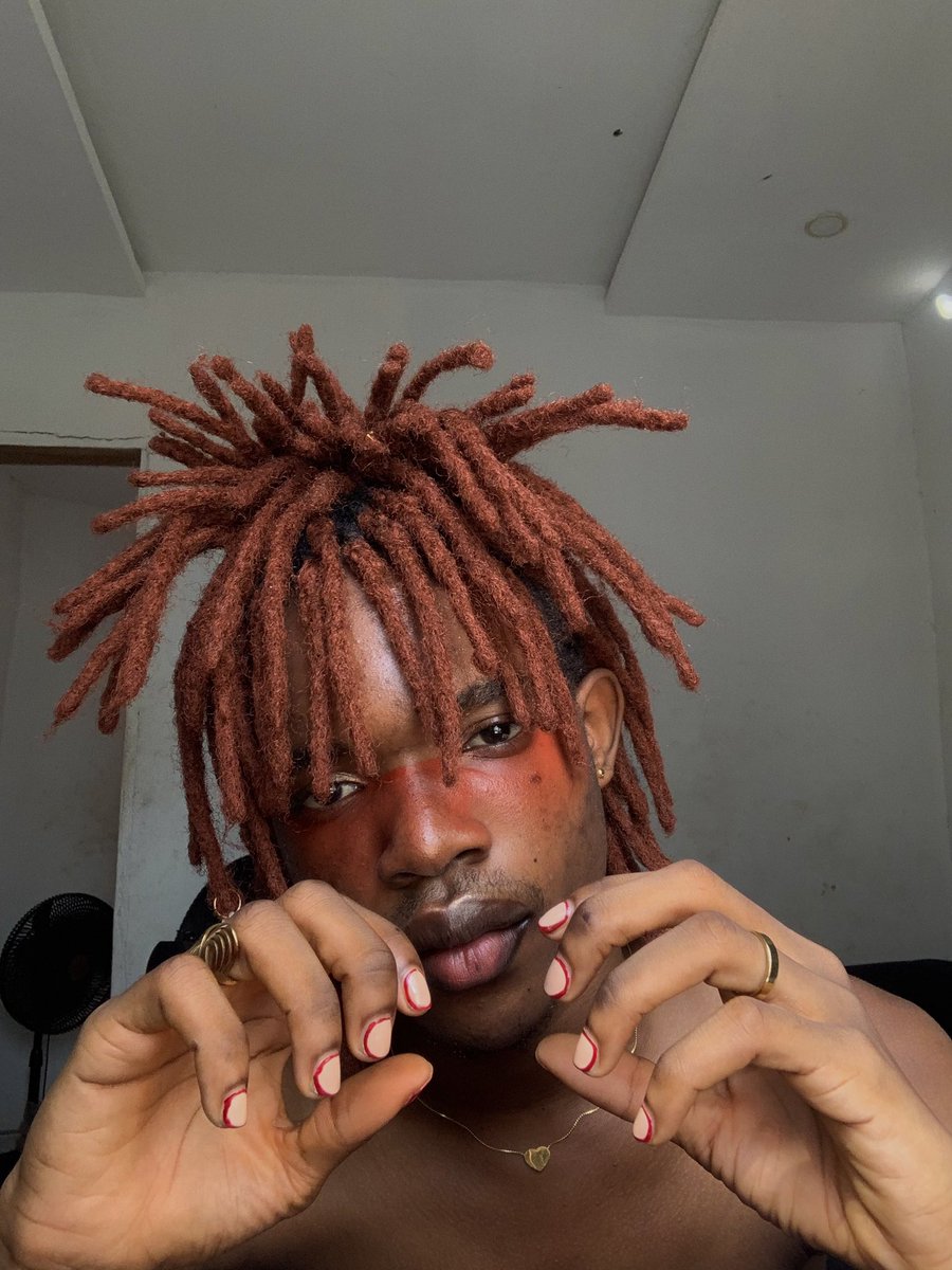 wanimikee's tweet photo. Locs+Face*+Nails✨ https://t.co/12xQPTEIhu