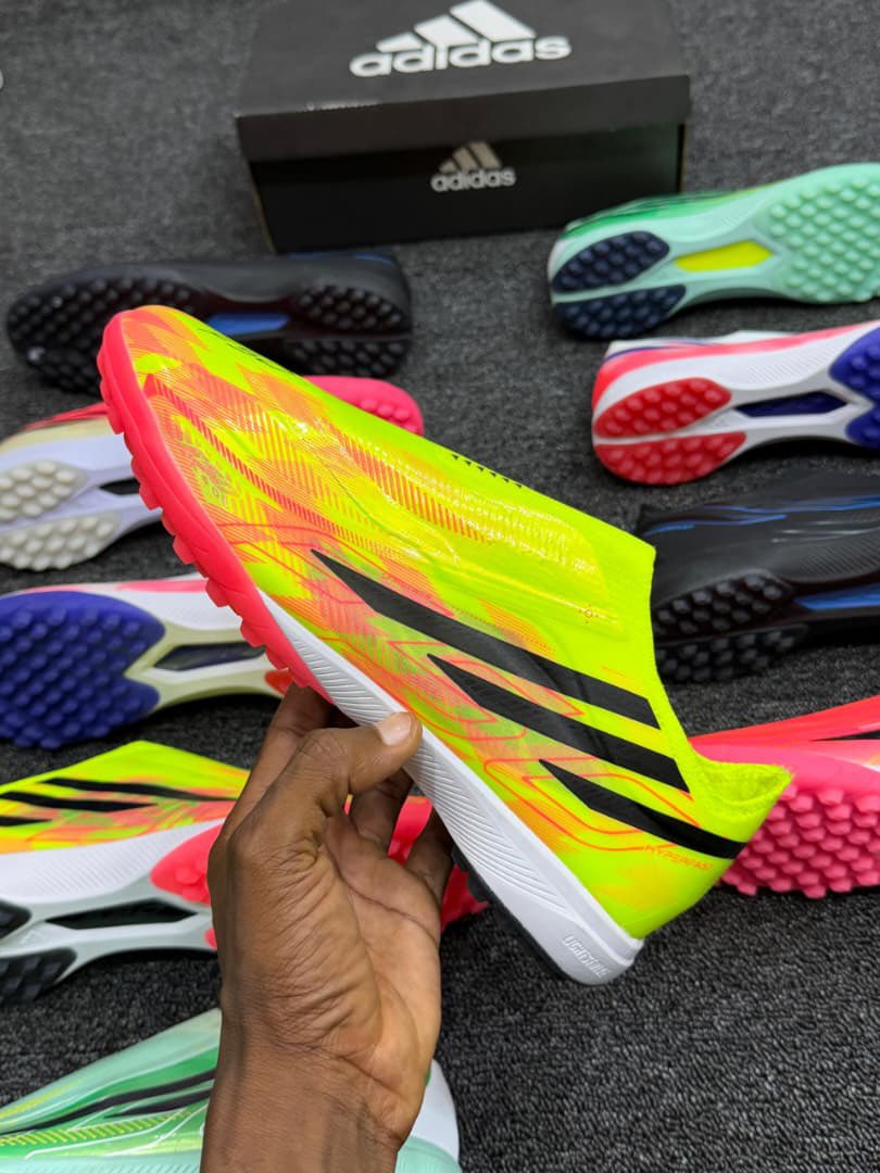 dinero_crocs's tweet photo. + football boots 

🏷️— N50,000

Location Kaduna—worldwide delivery.
WhatsApp: 08063769764 https://t.co/Lx07xpmDgD