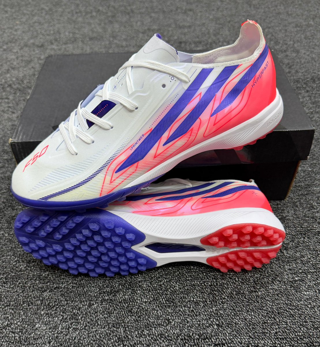 dinero_crocs's tweet photo. + football boots 

🏷️— N50,000

Location Kaduna—worldwide delivery.
WhatsApp: 08063769764 https://t.co/Lx07xpmDgD