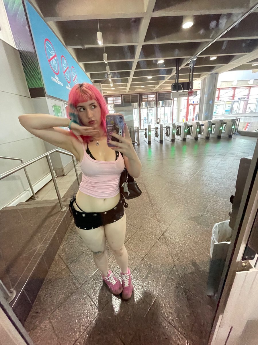 jenna Ɛ: tweet media