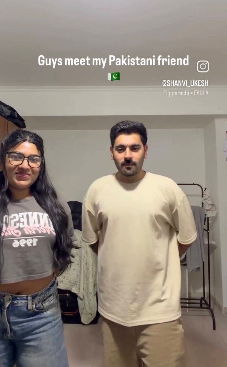 MullaxLJ's tweet photo. #3 Hindu Girl Shanvi Ukesh and her Pakistani Muslim boyfriend #lovejihad https://t.co/AXhFsTUquN