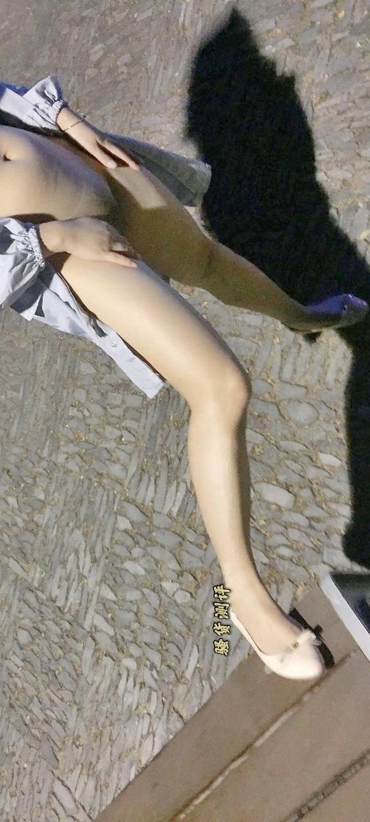 ygod998's tweet photo. 壁纸分享＆夜色系列
＃壁纸 ＃美图 https://t.co/ll02XfjAV2