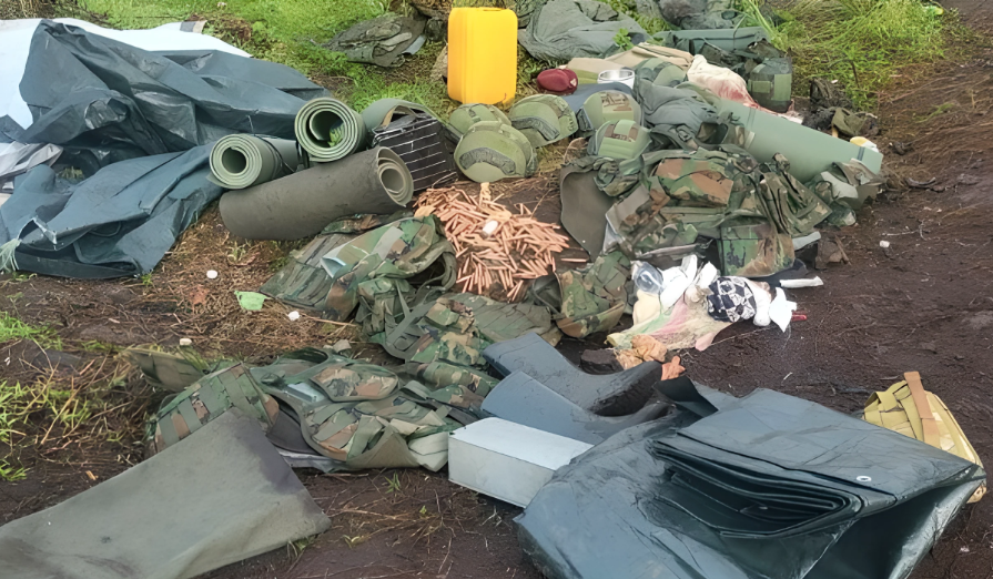 Newsupdateer's tweet photo. Les forces armées de la République Démocratique du Congo #FARDC soutenues par #wazalendo et #FDNB, ont tendu une embuscade à plusieurs éléments des Forces de Défense Rwandaises ainsi qu'aux auxiliaires #M23, #Twirwaneho et #RedTabara dans les hauts plateaux de #Minembwe à Fizi https://t.co/NL4TxJQ80h