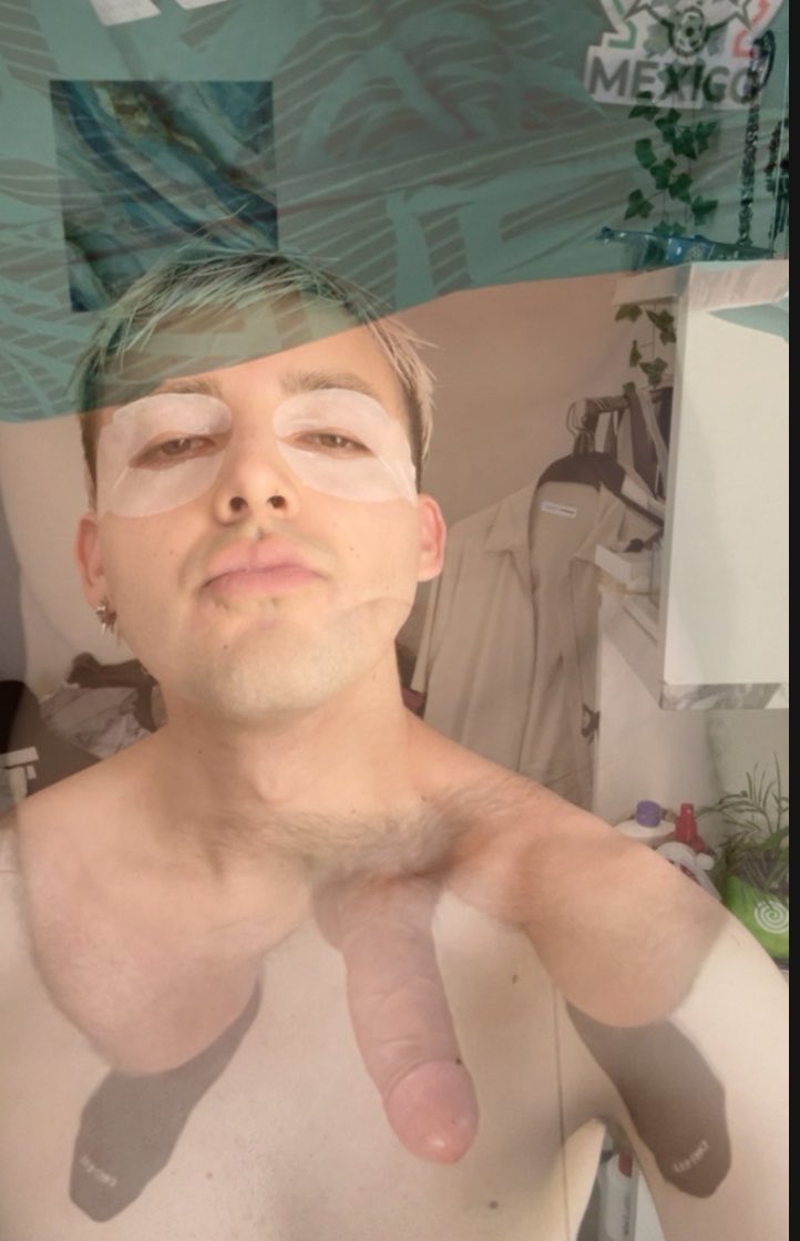 badtorrr's tweet photo. Me dio fomo el trend jaja #GAY水 #chudaigay #Chudaï #gay https://t.co/ywTAABjMRf