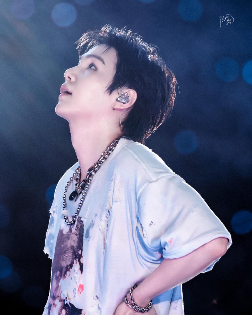 todayz_ooo's tweet photo. 윤기시 https://t.co/7fBi6JrxRF