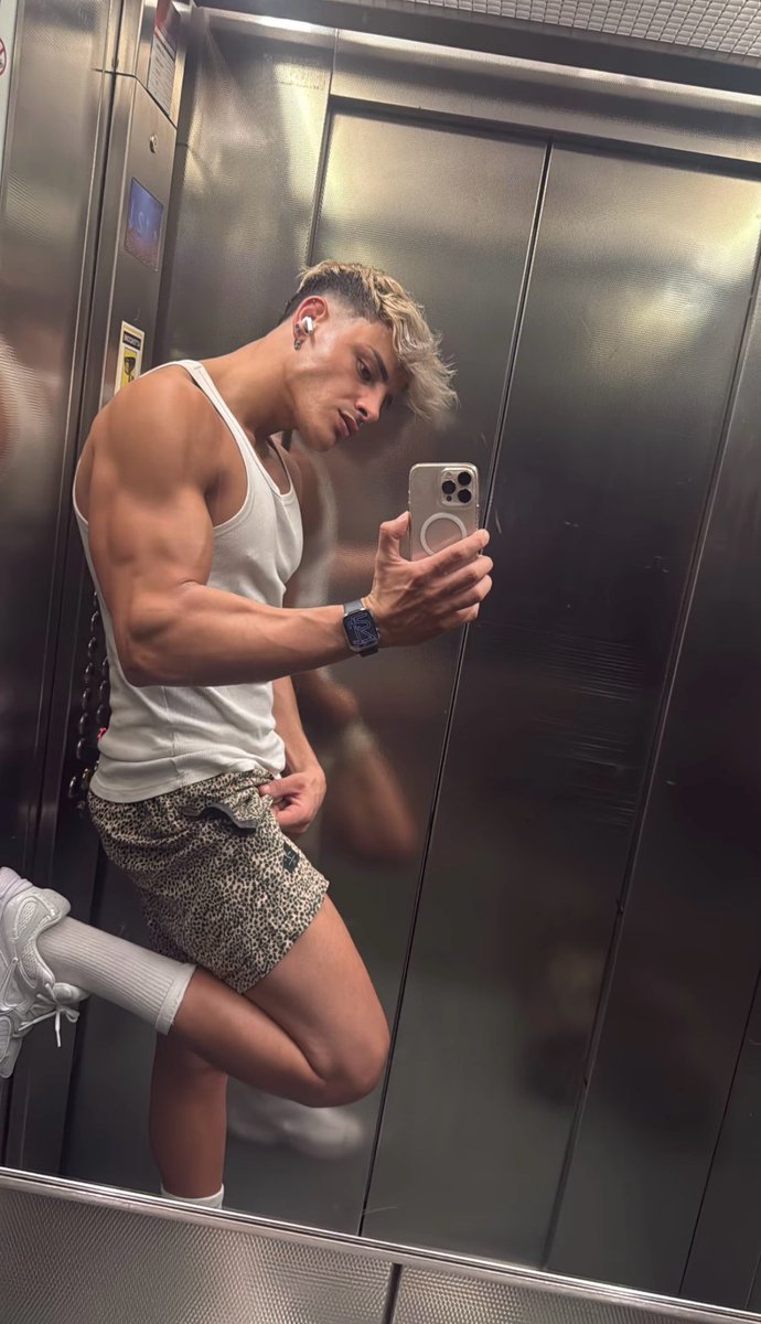 polacogym__'s tweet photo. @Lucaabv6 @ethika https://t.co/CqluRbPgPd https://t.co/xkLMYkilhH