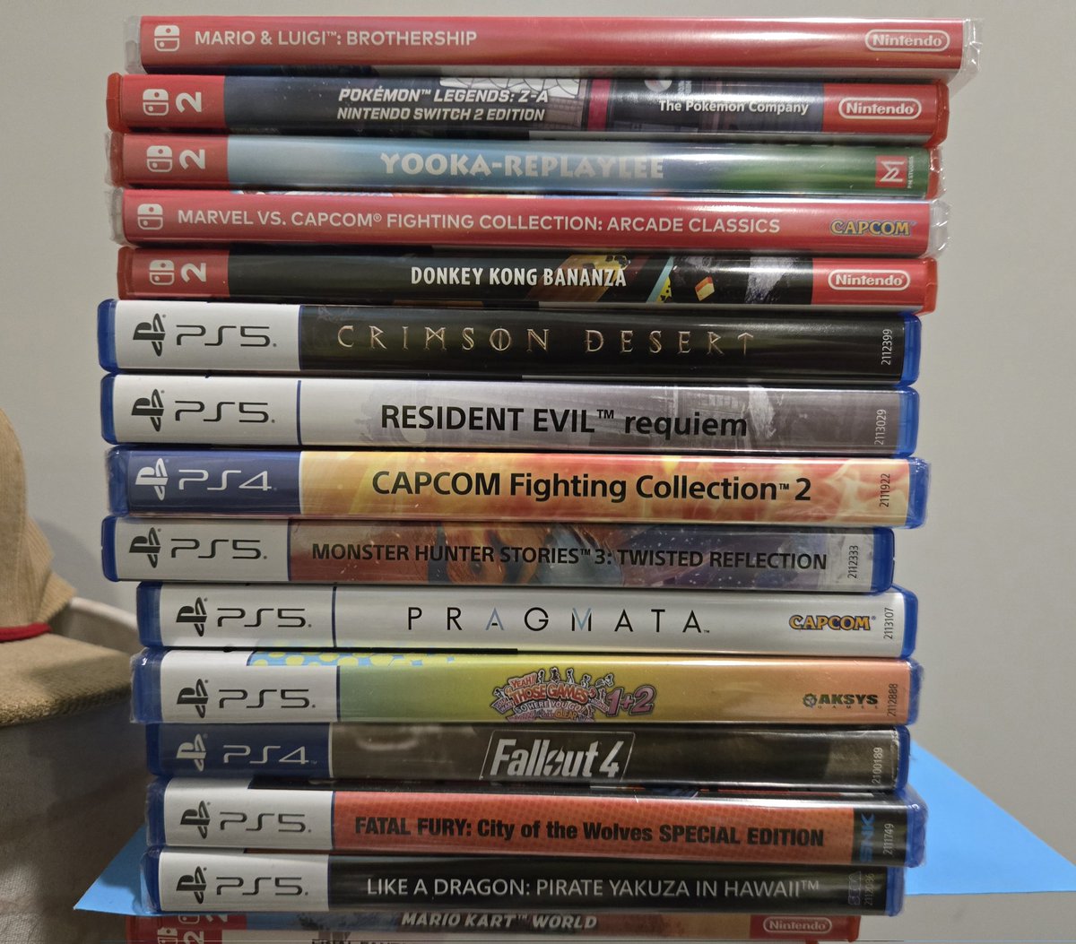 PlaystationBrah's tweet photo. As a single-income family atm, my extra cash is rather limited these days, lol.

These are the most recent physical games that I added to my collection.

I still try my best to get the whatever games I want, on disc/cartridge. 

We still have games in our collection from the NES days. I'll collect physical games as long as I can. 

Next up? Halo: Campaign Evovled.