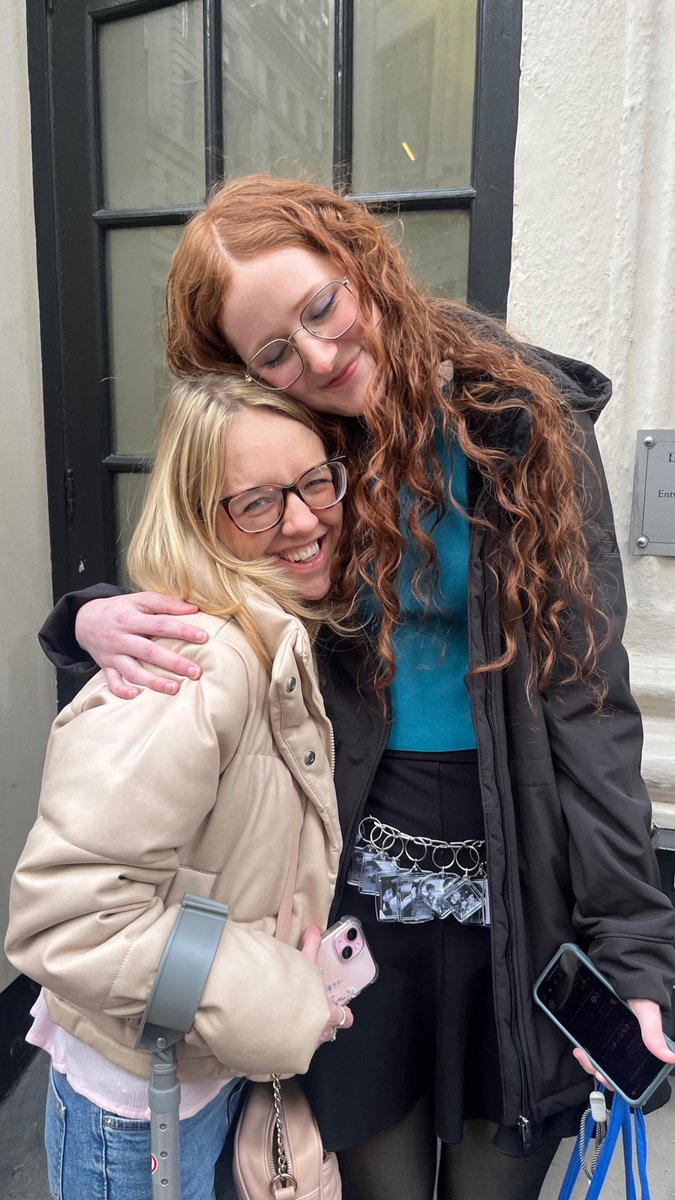 subwaymademecry's tweet photo. Livvy is the kindest and sweetest person I will ever know. I am so lucky and grateful to have gotten to experience her overflowing love she had for everyone around her. she found a way to be positive and find the good in everything. I'll forever see her in all things pink 💕 https://t.co/kodcwcJDik