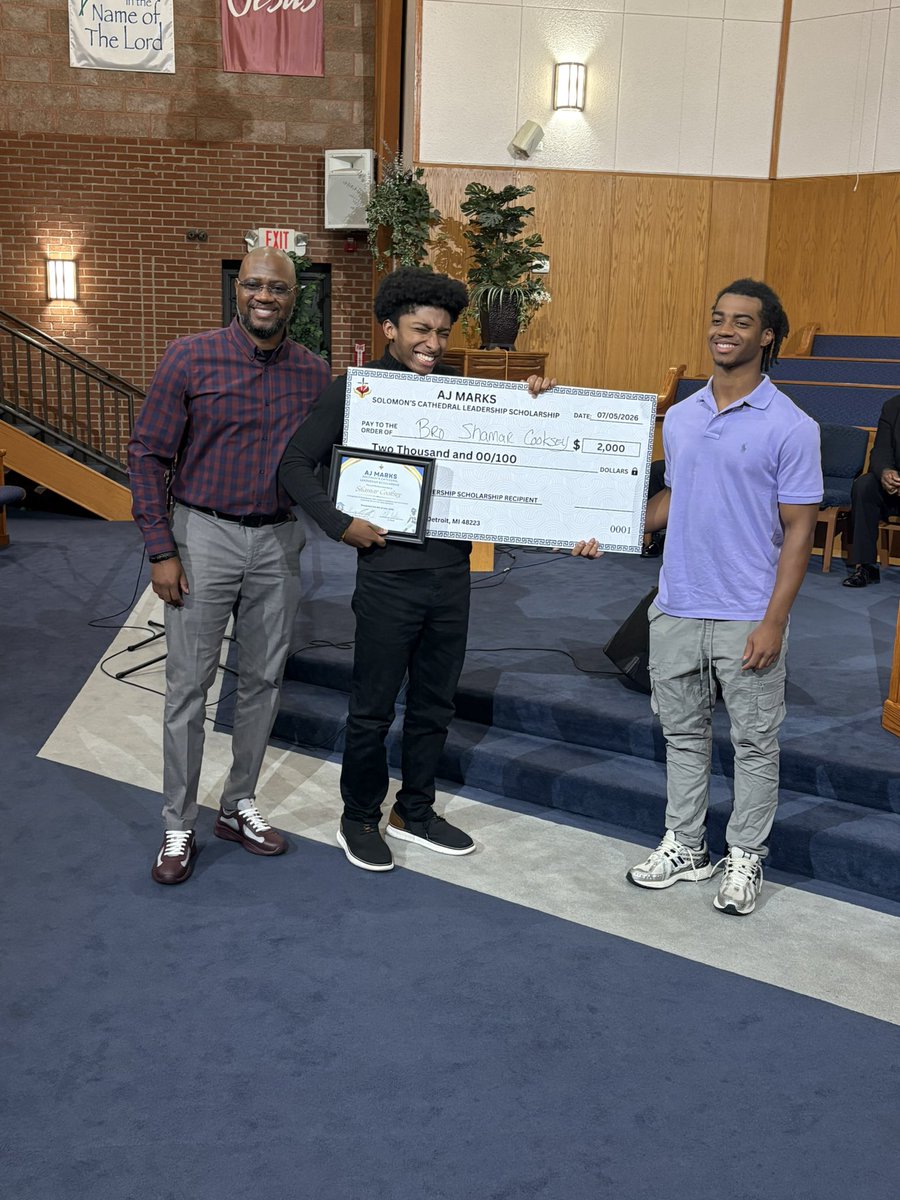AjMarks_1's tweet photo. I was Baptized today and presented the 1st Annual AJ Marks Leadership Scholarship to Bro Shamar Cooksey current member of Solomon’s Cathedral and student at Oakland University https://t.co/gfk3u6LLxA