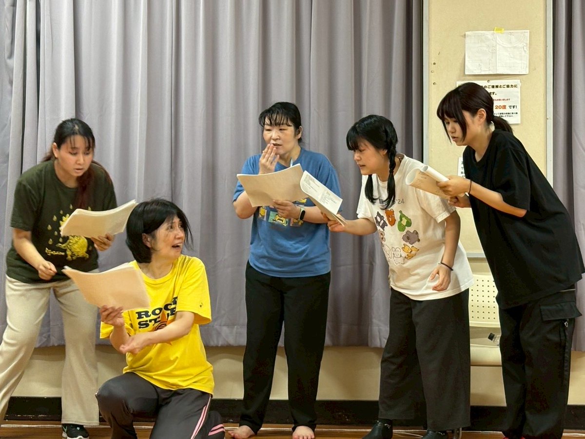 fruitsfluorite's tweet photo. ソワワ、どんな子だろう。
今もらっている台本の範囲ではわからないことだらけ。
少しずつ丁寧に向き合っていきたいです。
しげしゃんともキドリとも全然違うキャラになります。
＃魚雷モグラ26 https://t.co/wC7sD2vbFb