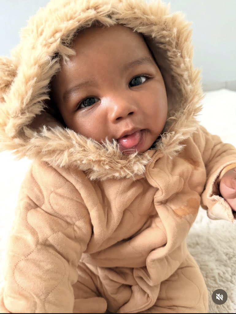 tenhaggggggg1's tweet photo. This cutie patootie loves to stick tongue out . Totally adorable 😜☺️🥰😂 https://t.co/NdISljMpcw