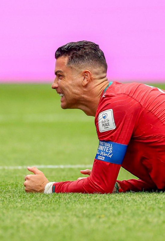 totalcristiano's tweet photo. 🚨 Cristiano Ronaldo: “I value those fans that simply LOVE me and the team, without thinking about the others. I thank them for the support.” ❤️ https://t.co/jCi2AaDaKc