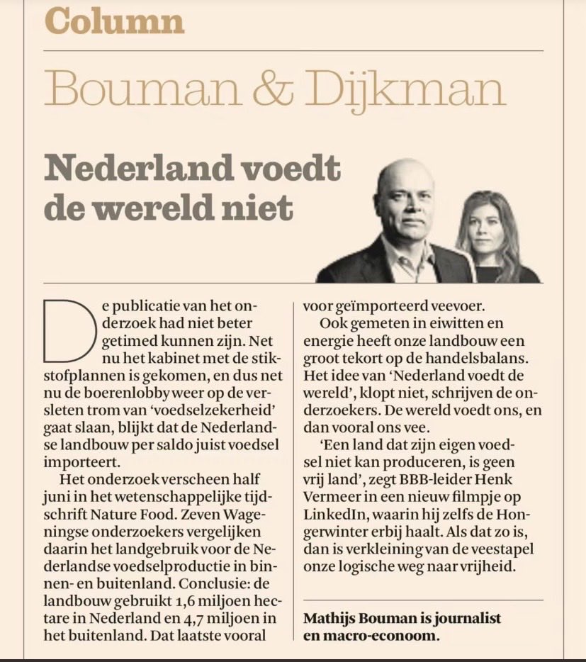 ChristienDobber's tweet photo. @Sandra_van_Dam1 De landbouw gebruikt 1,6 miljoen hectare in NL en 4,7 miljoen in het buitenland. Dat laatste vooral voor geïmporteerd veevoer.
Het idee van 'NL voedt de wereld', klopt niet, schrijven de onderzoekers van de Universiteit Wageningen. De wereld voedt ons, en dan vooral ons vee. https://t.co/Gsvy63BycG