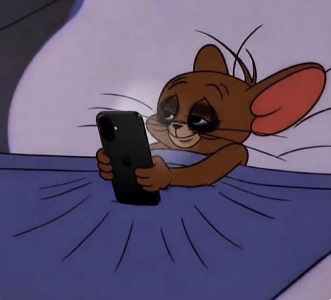 dicksonheiss's tweet photo. Adamm how much more longer do i have to stare at my phone for the signal 🥀 https://t.co/4CYHYRT0dt