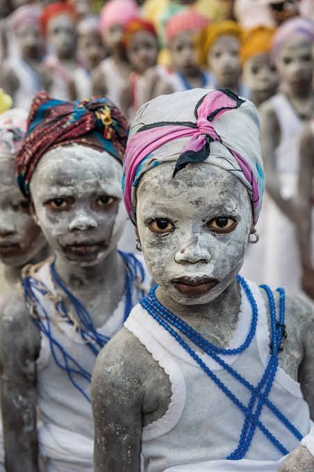 thegirdlengr's tweet photo. Did You KNOW?🥗 
"Girls Are Forced To Eat Cooked Clitorises In Palm Oil!"

In Sierra Leone, "bondo" is the local term for female circumcision and it's performed by the Bondo Secret Society.
Girls are taken to the Bondo Bush wherein their clitorises are cut off and then, they are https://t.co/s9wudmQNzK