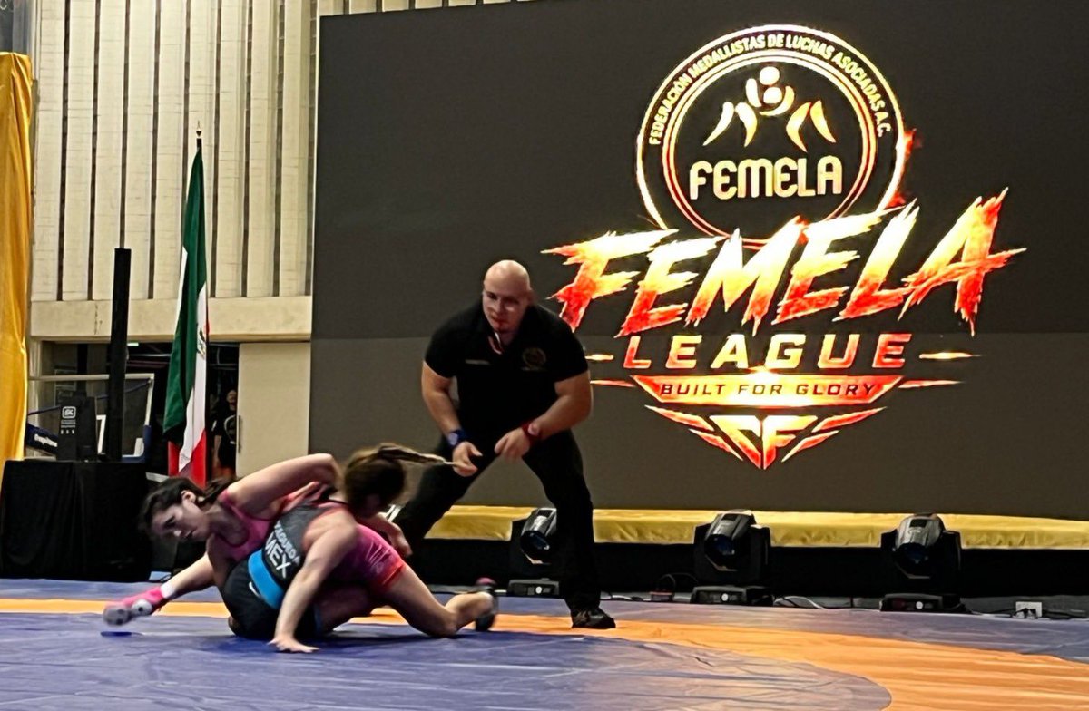 COM_Mexico's tweet photo. ¡Una auténtica fiesta de poder! 🤼‍♂️🔥 Grandes momentos y combates de altísimo nivel se vivieron este sábado en el CDOM durante el 1er evento de FEMELA League 1.
La lona vibró con figuras mundiales como: 🥇 Melanie Jiménez (Medallista mundial) Roismel Danger y Leonel Valiente
¡El nivel de la lucha sigue creciendo!
