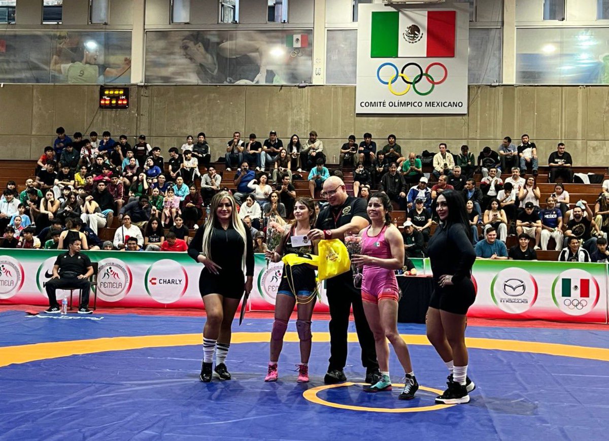 COM_Mexico's tweet photo. ¡Una auténtica fiesta de poder! 🤼‍♂️🔥 Grandes momentos y combates de altísimo nivel se vivieron este sábado en el CDOM durante el 1er evento de FEMELA League 1.
La lona vibró con figuras mundiales como: 🥇 Melanie Jiménez (Medallista mundial) Roismel Danger y Leonel Valiente
¡El nivel de la lucha sigue creciendo!