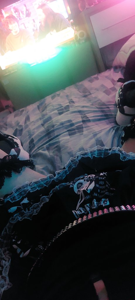 FemboyCorpse💀 tweet media
