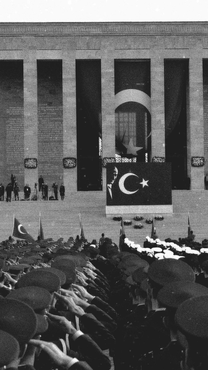 BozokluEnis's tweet photo. Bir ömür yetmez bu şerefe
Nice geçen ömre
Varsın VATAN sağ olsun https://t.co/S0CEKzduPG