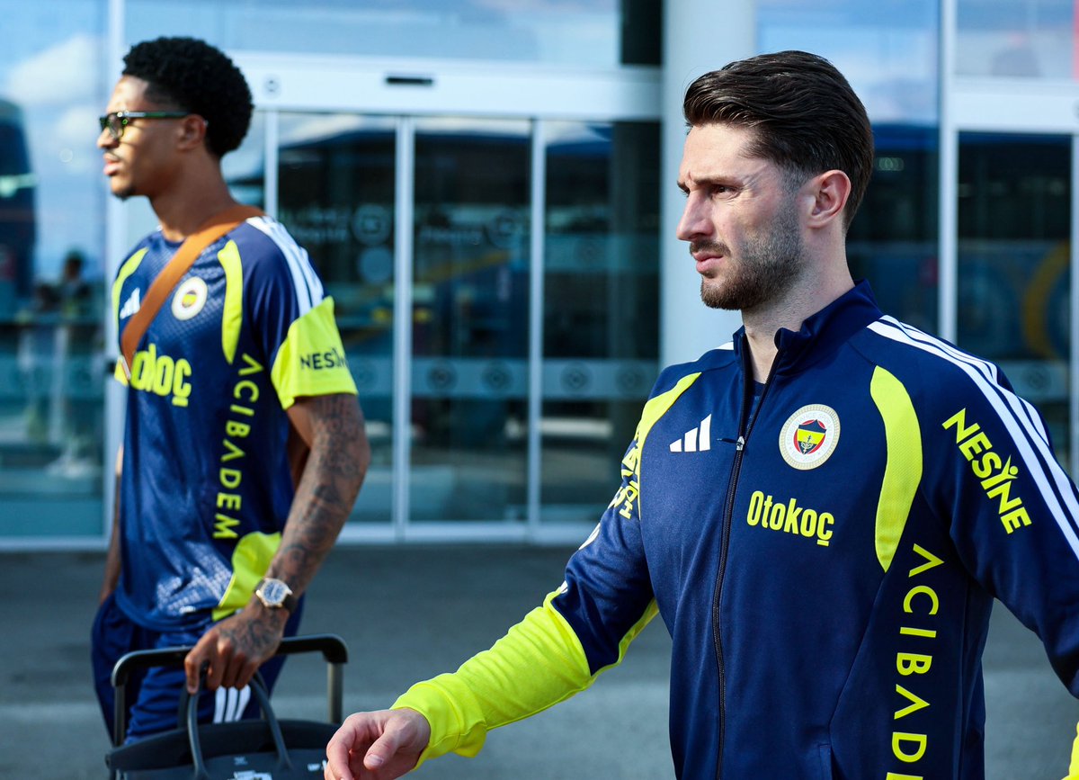 Fenerbahce's tweet photo. 📸 Yeni sezon hazırlıklarımızın ikinci etap kampı için Avusturya’dayız. https://t.co/npC9MSXz7D