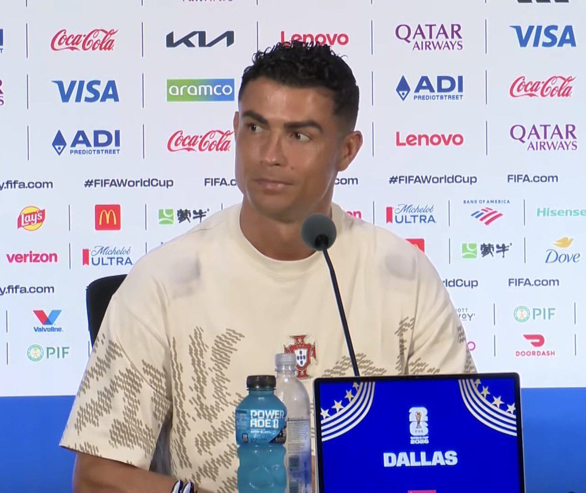 KDCGlobal_'s tweet photo. 🚨🚨

Cristiano, you’ve never been afraid throughout your career… Will tomorrow be any different, knowing it could be your last World Cup?

🇵🇹 CRISTIANO:

“It seems like you’re really eager for me not to come back… That day will come, yes.

I’ll be honest. Regardless of what happens tomorrow, Cristiano will leave here with a clear conscience—not 100%, but 1000%.

I’ve given everything to football and to my life: passion and determination. It was never about necessity. Thank God, I’m in a very good place in my life. It’s about passion.

I play for the national team and for my clubs because I love playing football.

Whatever happens tomorrow, I’ll be happy. I can’t put pressure on myself by thinking, ‘You have to win.’ It will be whatever God wills.

I’ll enjoy every day, every match, and this World Cup.

And I don’t think I’ve been that bad. I’ve scored three goals. Others have scored more because they’re in excellent form, but I don’t think I’ve been bad… At least that’s what I think.

Now let’s see if I’ll score tomorrow.”