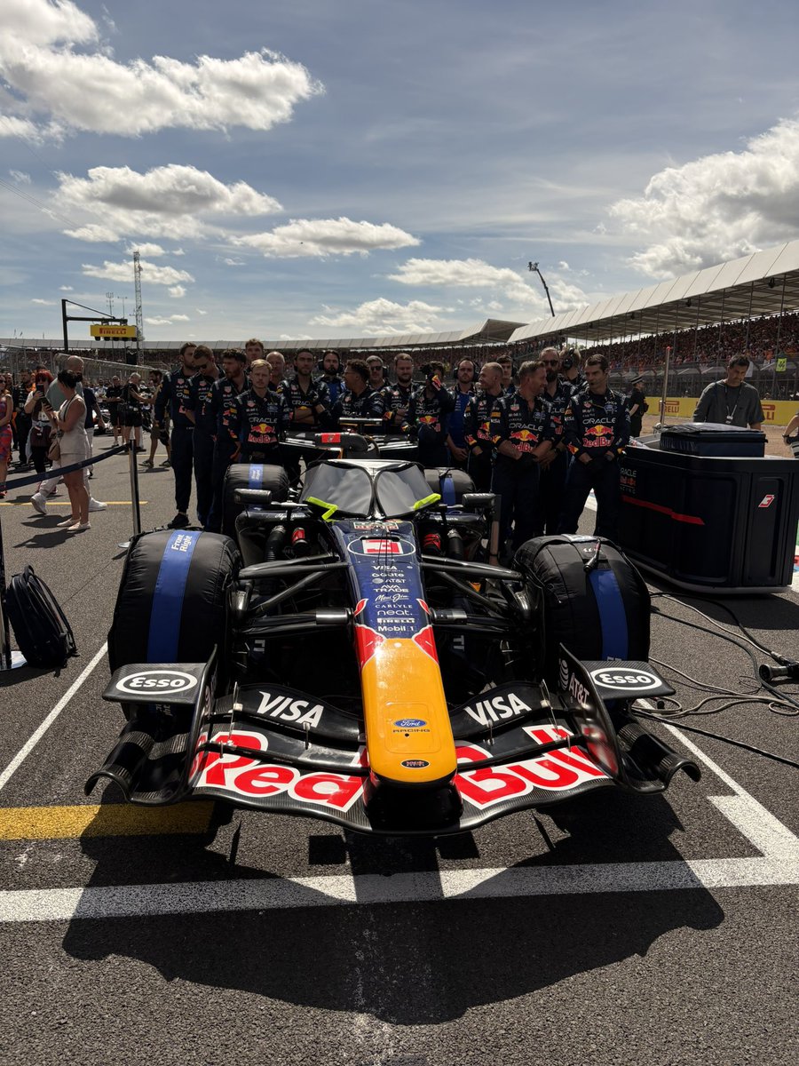 ErikvHaren's tweet photo. Verstappen bij Sky Italia over niet wisselen van de motor: ‘Je moet aan het team vragen waarom, ik had het anders gedaan’. https://t.co/FPQ2Lvwdh5