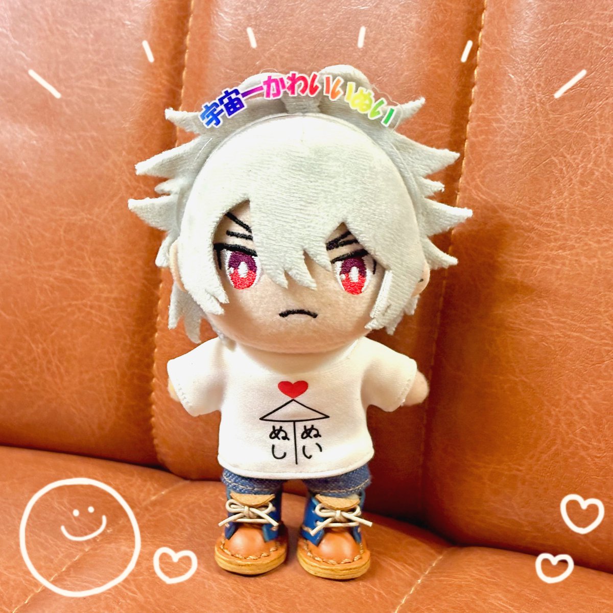 atsuki_1221's tweet photo. AJI works様(@AJI_nui )のカチューシャが届いて得意げなさまぬ🤩
お気に入りのTシャツとの組み合わせが反則級にかわいくて💙
見るたびにメロメロ攻撃をくらってる🤣💕
さまぬ♡かわいさで人をダメにする天才だと思う🫠✨

素敵な作品をありがとうございました😊
大切に使わせていただきます✨ https://t.co/6GyMryJ3i4