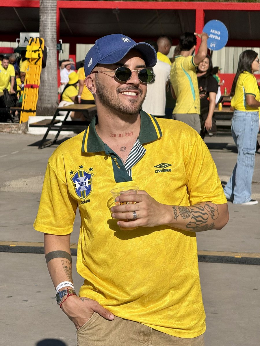 bruuunoleitte's tweet photo. ❤️🇧🇷✌🏼 https://t.co/H3hBJZrUS1