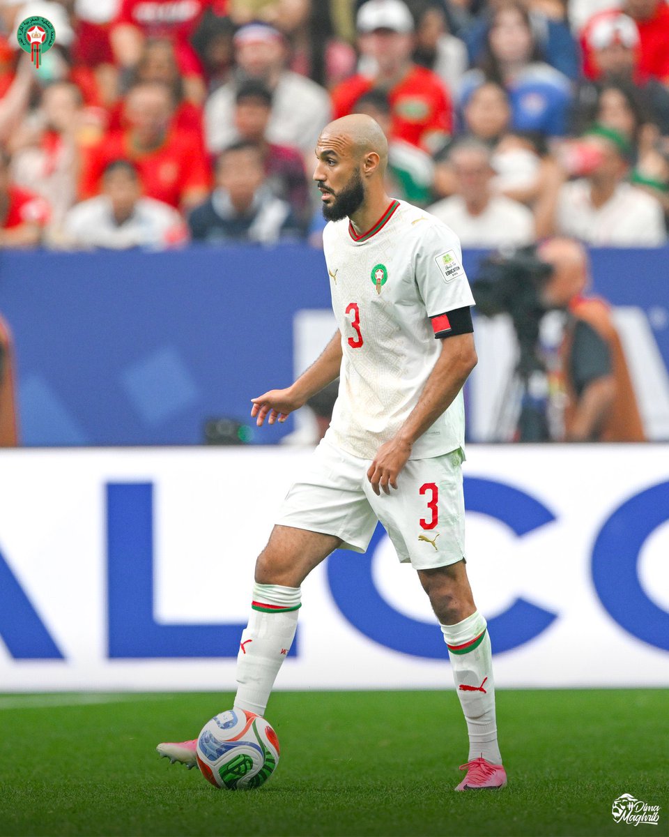 Charafantasme's tweet photo. لا كان شي لعاب فهاد كأس العالم داير الأدوار ديالو بدرجة كفائة لدرجة المثالية را هو هاد السيد. ماشي غا فالمنتخب يمكن فكاع اللاعبين فباقي المنتخبات فهاد المنافسة، السيد كيدير كلشي صح حرفيًا. بنادم كيجيني مازال ما واعيش بهاد النقطة، الله ينصرك و يعطيك الصحة آخويا. ❤️ https://t.co/bavxW8Fz5a