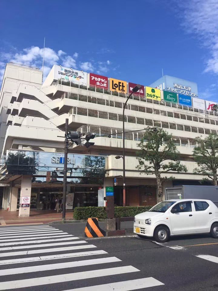 to_ru51's tweet photo. 成瀬は天下を取りにいく夜公演
西武大津店へは2019年にライオンズが優勝した時に優勝セールで行った事があり、閉店の場面はしんみりしてしまった
ゼゼカラコンビが眩しく輝いてたのと、
西武大津店以外にも滋賀ローカルの小ネタがちりばめられていて面白かった
#成瀬は天下を取りにいく https://t.co/Wp1kCYRgRF