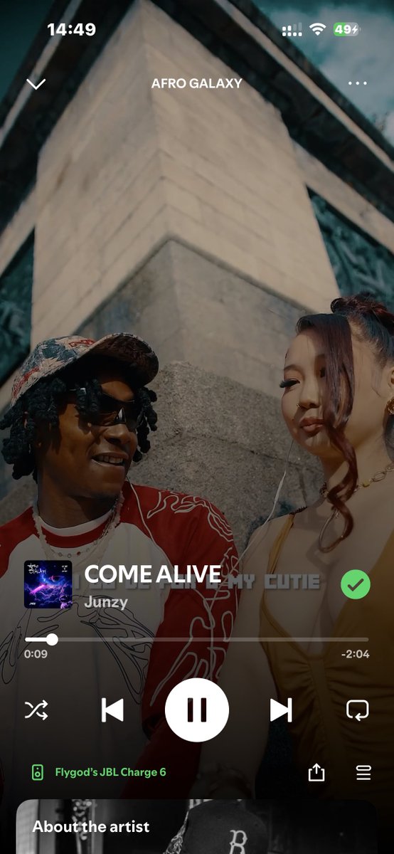 flygodT's tweet photo. Been spinning @Junzy_official’s new tape all weekend, and it has a lot of slappers

He managed to make a project that’s Afro-leaning while also being experimental enough to blend with the sound of the underground. https://t.co/23rlHaW0Um