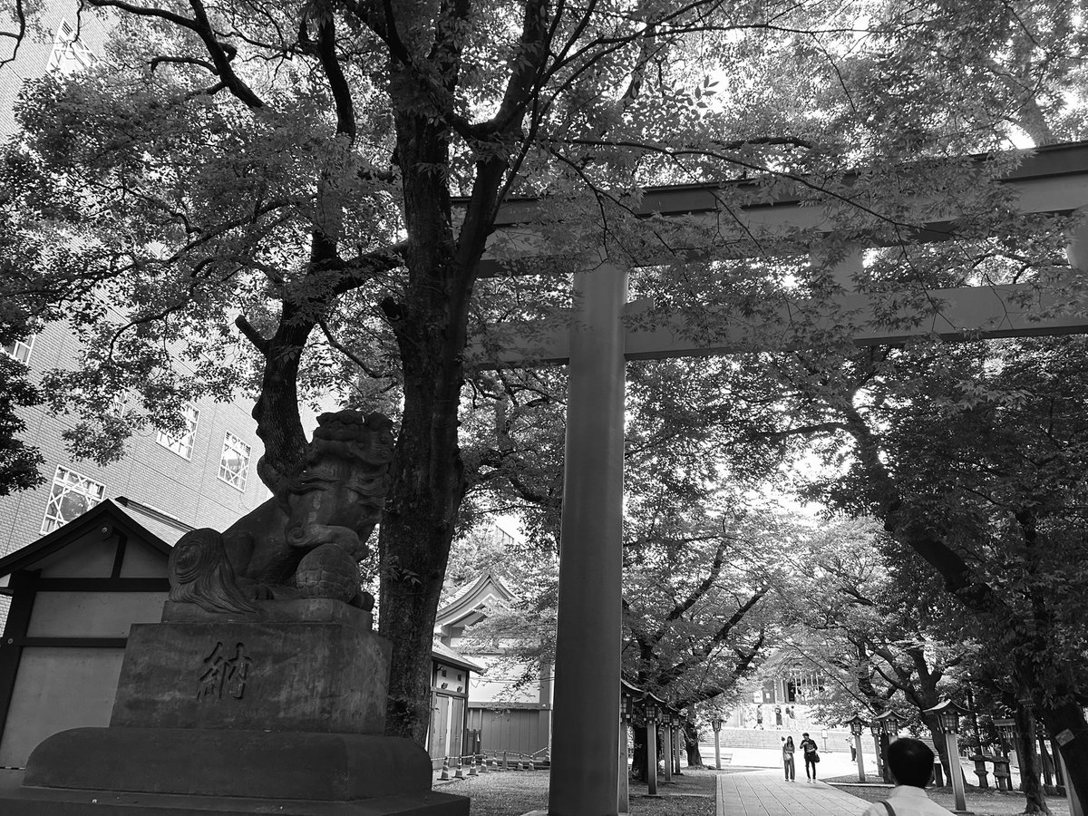 100_nen's tweet photo. 花園

#花園神社
#新宿
#舞台
#演劇
#芝居 https://t.co/7eCc1uNc0U