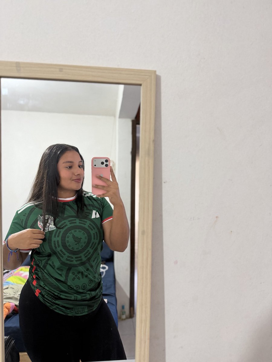 VioletaRomvrv's tweet photo. #mexico #ysisi https://t.co/I7l1UFGyHm
