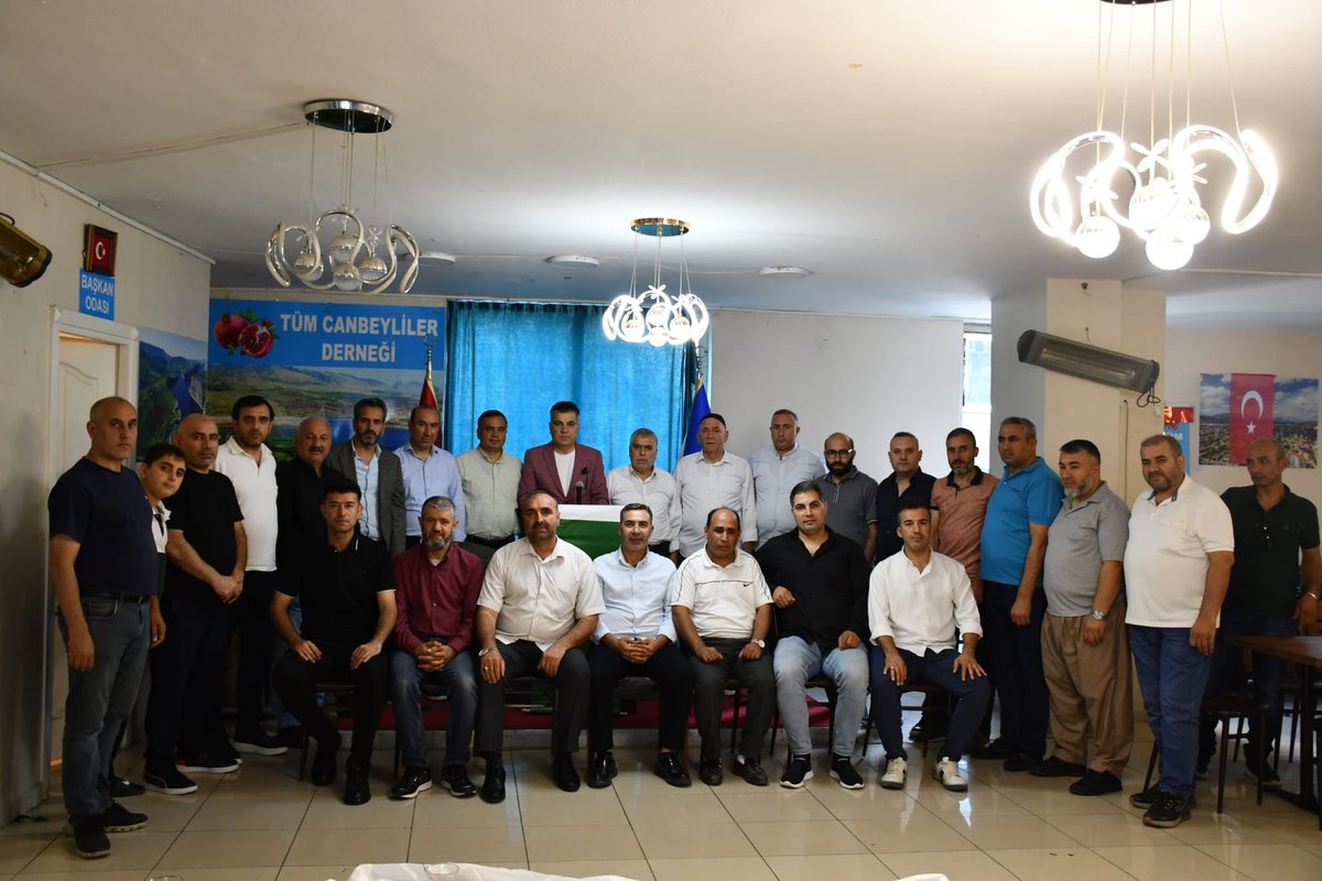 Canbeybaskan's tweet photo. Tüm Canbeyliler derneğimizin yönetimi  temmuz ayinin toplantımızı sabah kahvaltıda bir araya gelerek toplantımızı gerçekleştirdik güzel kararlar aldık derneğimize ve milletimize hayırlı olsun ￼ https://t.co/MHAVNudmwS