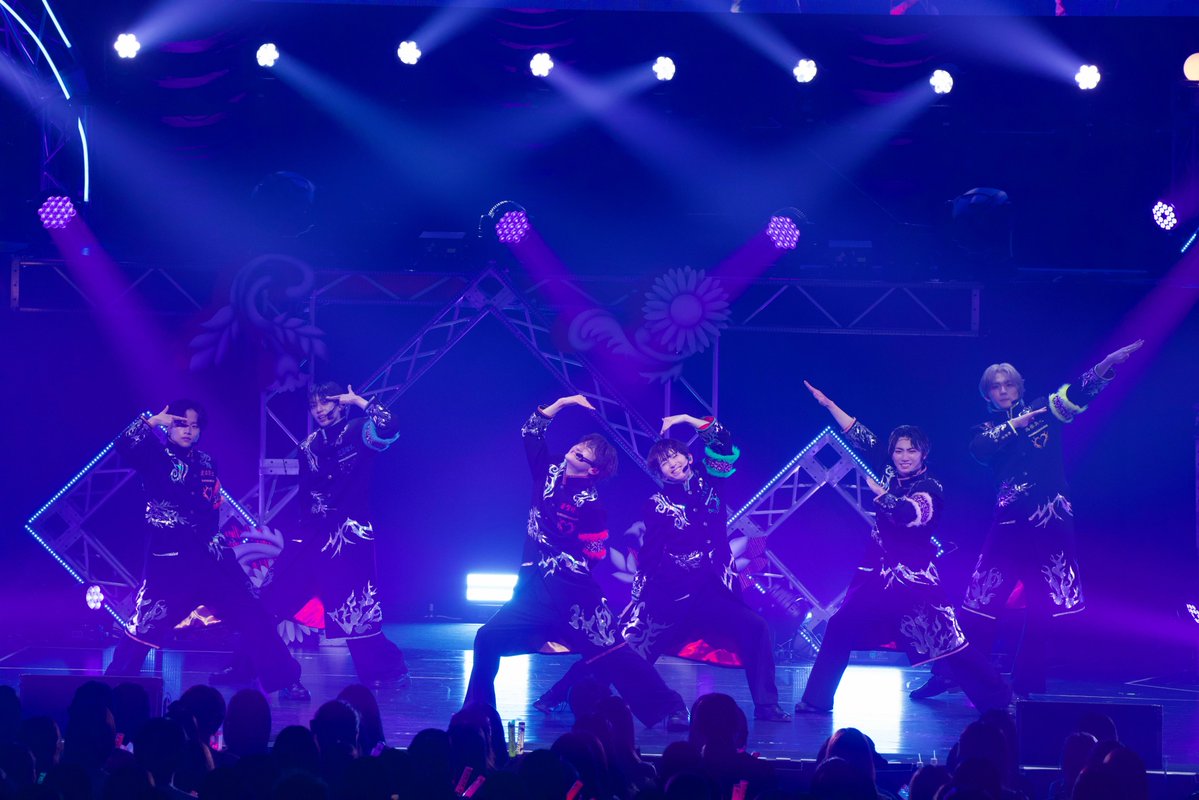 Lienel_official's tweet photo. ＼🔔このあと23:59まで！／

#𝐋𝐢𝐞𝐧𝐞𝐥 𝟔𝐭𝐡 𝐋𝐢𝐯𝐞 𝐓𝐨𝐮𝐫 𝟐𝟎𝟐𝟔
ロマンティック・シンドローーム!!!!!!

9.13｜大阪 大阪国際会議場 メインホール
10.3-4｜愛知 岡谷鋼機名古屋公会堂 大ホール
11.18-19｜東京 Kanadevia Hall

🎫Lien's Lair 会員先行受付は、
本日23:59まで！お忘れなく💨
https://t.co/lY1yEVMvjO
