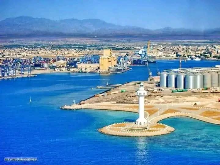 oliHas40436's tweet photo. جمال العاصمة #بورتسودان عبر الاقمار 
.. 😍😍 https://t.co/fr9W9pdkDx