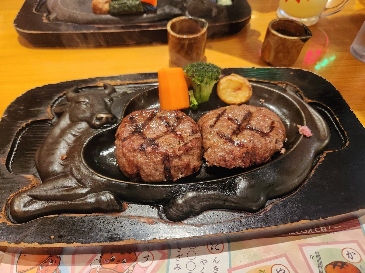 みお tweet media
