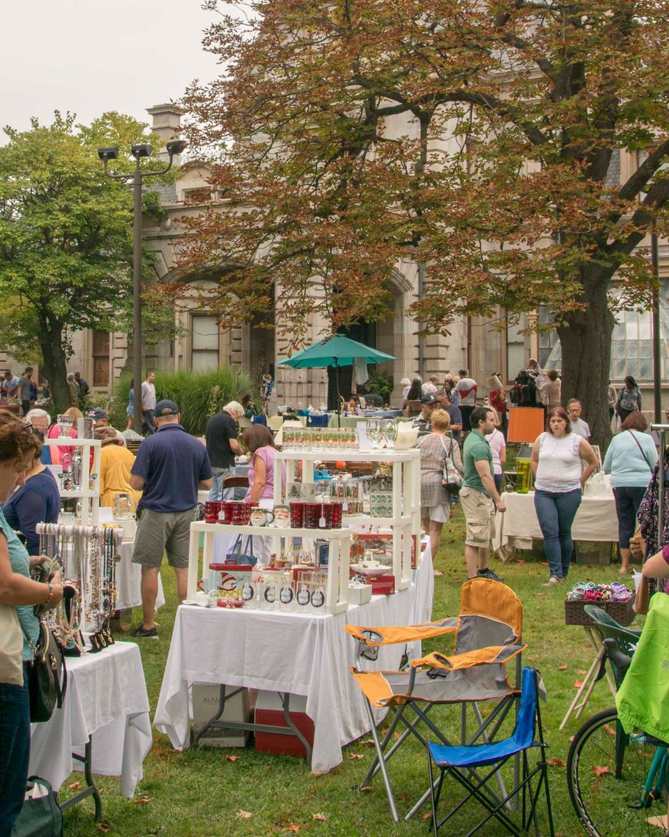 LockwoodMathews's tweet photo. CALL FOR VENDORS!  
Join us for LMMM’s 19th Annual Old-Fashioned Flea Market! Artisans, craftsmen, antique + upcycling vendors welcome. Spaces are filling fast—reserve by July 15 for early bird rates. 
https://t.co/bECsGNEwCp. Call Melissa Dino for info: (203) 838-9799, ext.117 https://t.co/fOSgYJvbj6